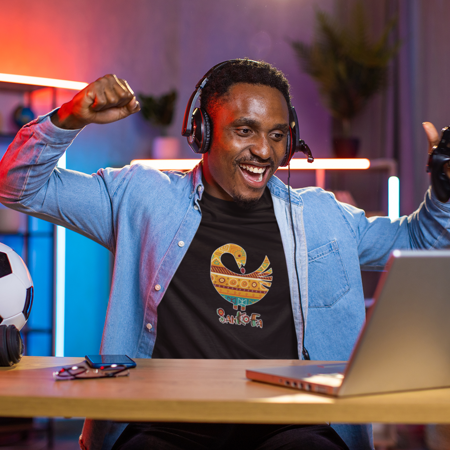 Sankofa Symbol w/ Pattern, West African Adinkra Symbol Cotton T-Shirt